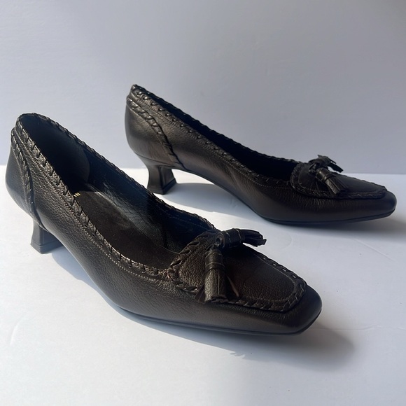 Stuart Wieitman Brown (Pewter) Square Toe Leather Kitten Heels 7.5 Made in Spain - Picture 7 of 15